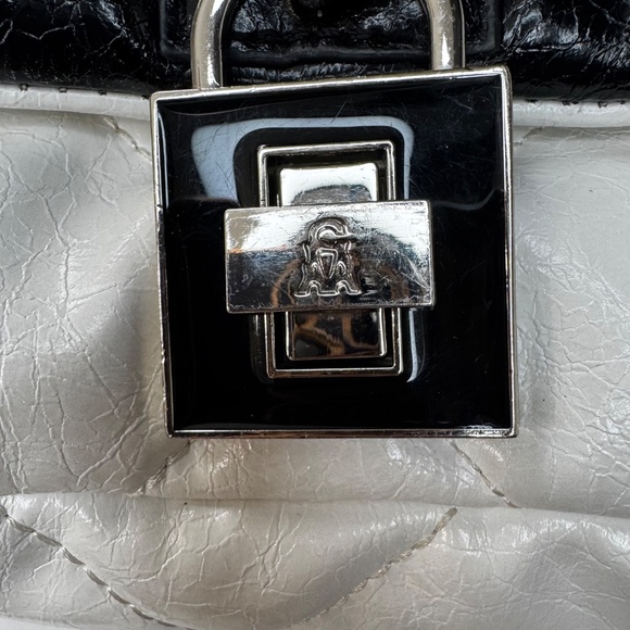 STEVE MADDEN BCookie Black/White Crossbody/Handbag/Quilted-Puffy/Faux Leather - Picture 3 of 14